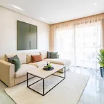 Cute And Modern In Heart Of Downtown
