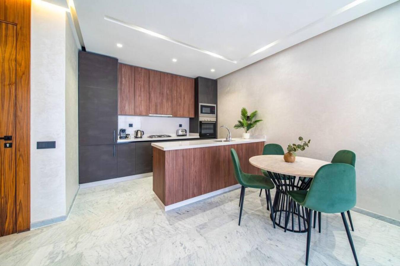 Cute And Modern In Heart Of Downtown *